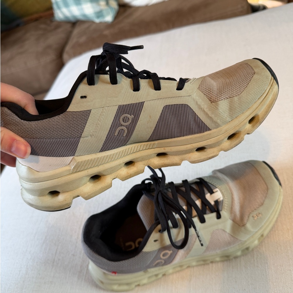 On Running Men's Tan and Black Athletic Shoes